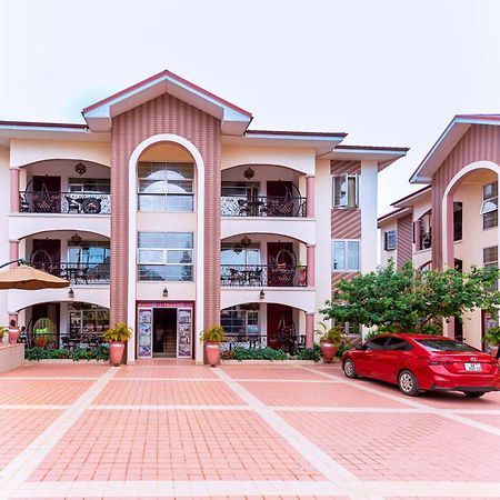 Ibranad Apartments อักกรา ภายนอก รูปภาพ