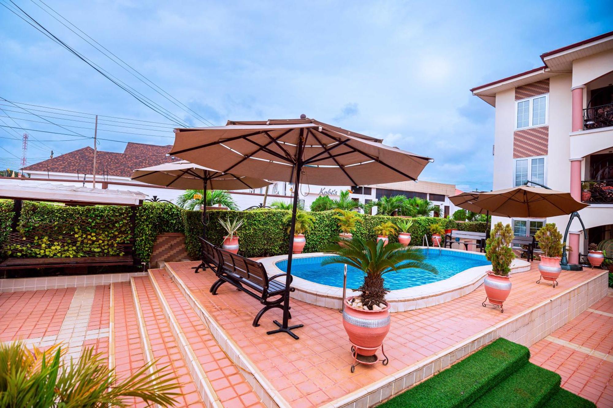 Ibranad Apartments อักกรา ภายนอก รูปภาพ