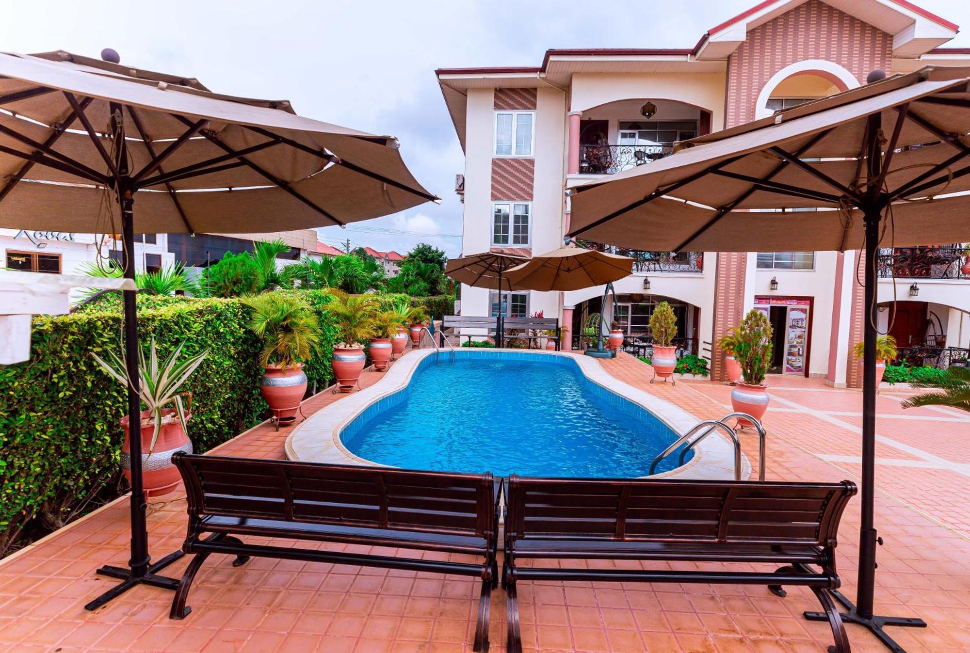 Ibranad Apartments อักกรา ภายนอก รูปภาพ